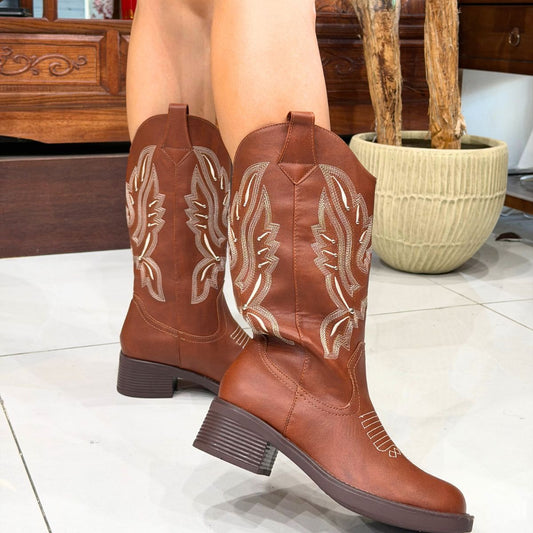Botas E-Cuero Cowboy Bordado Marrón Texanas Vaqueras - Caja de 12 Pares