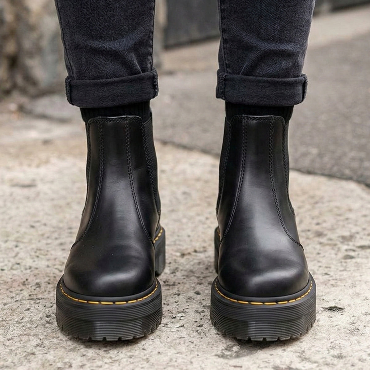 Botín Elástico Chelsea Black Stitch Cuero Hombre - Caja de 12 pares