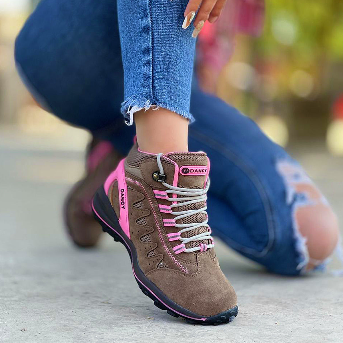 Zapatilla de Trekking Outdoor Mujer Colores - Caja de 8 Pares