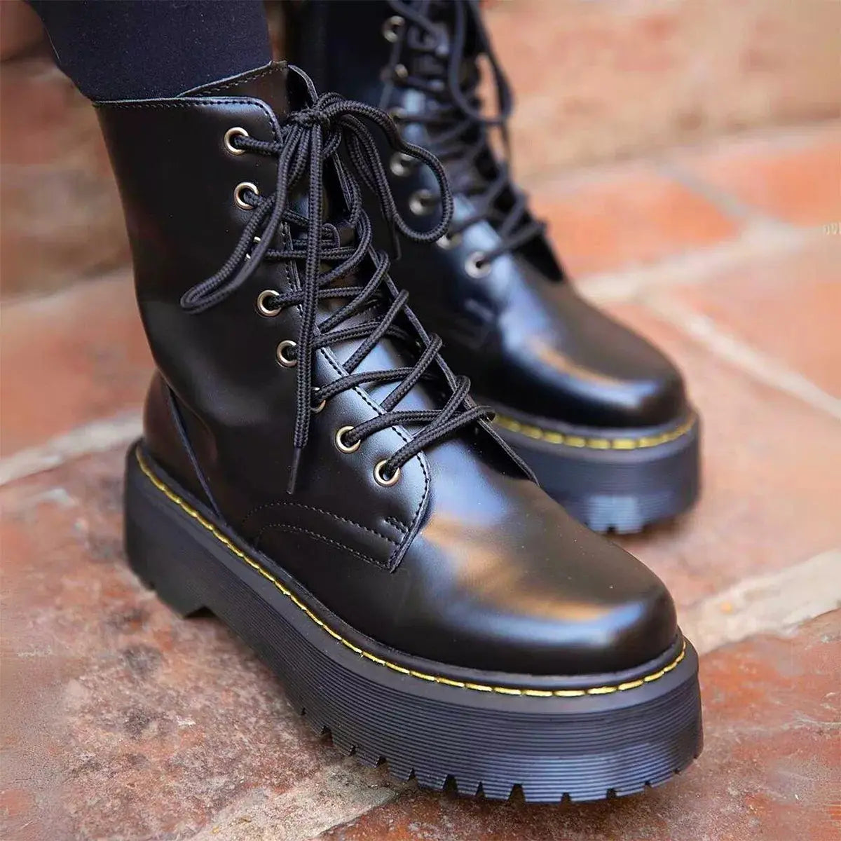 Botín Con Plataforma Mujer Bototo S6 Negro - Caja de 12 Pares