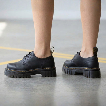 Zapatos Con Plataforma D. Martens Quad Smooth - Caja de 12 Pares