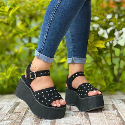 Sandalias Negras Gamuza con Puntos Plata - Caja de 8 Pares